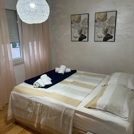 Kates Place Centar *